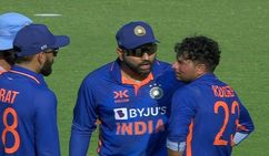 Ind Aus 3rd Odi India Australia Watch Kuldeep Yadav Bashed By Rohit Sharma After Hilarious Drs Call