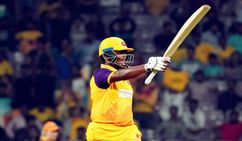 Ms Dhoni Kiran Navgire Shows Amazing Tribute To Ms Dhoni During Wpl Match Watch