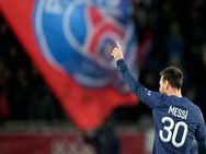 Three Players Who Could Replace Lionel Messi At Psg Gnabry Salah Leao