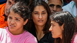 Wrestlers Protest Pt Usha Comments Reaction By Sakshi Malik Vinesh Phogat