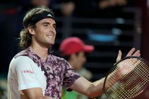 Stefanos Tsitsipas Victory Sets Up Daniil Medvedev Semi Final Showdown In Rome