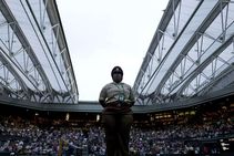 On This Day 2009 Wimbledon Centre Court Roof Closed Mid Match For First Time