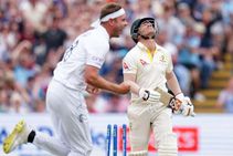 Engvsaus Stuart Broad Torments David Warner Chronicling Enduring Ashes Rivalry