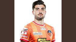 Isl Fc Goa Rope In Two Time A League Winning Midfielder Paulo Retre