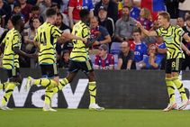 Martin Odegaards Penalty Earns 10 Man Arsenal Gritty Victory At Crystal Palace