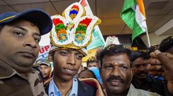 Chess R Praggnanandhaa Receives Heroes Welcome At Chennai Airport Gm Overjoyed With Reception