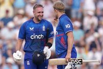 England Vs New Zealand 2nd Odi Liam Livingstone Leads Recovery As Hosts Level Series