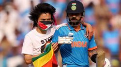 Ind Vs Aus World Cup 2023 Final Stop Bombing Pro Palestine Protestor Invades Field Hugs Virat Kohli