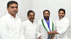 Ambati Rayudu Joins Political Party Ysrcp In Presence Of Andhra Pradesh Cm Ys Jagan Mohan Reddy