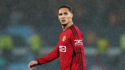 Manchester Uniteds Billion Pound Squad Breaks Uefa Record