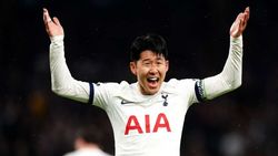Premier League Ange Postecoglou Hails Son Heung Min After Tottenham Beat Brighton