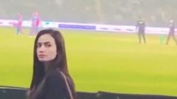 Psl 2024 Shoaib Malik Third Wife Sana Javed Gives Death Stare As Fan Tease Her With Sania Mirza
