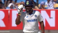 Ind Vs Eng Sarfaraz Khan Scolds Yashasvi Jaiswal In Front Of Packed Rajkot Stadium Wins Heart Later