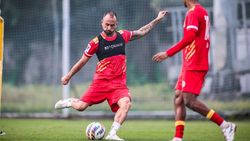 Will East Bengal Play Victor Vazquez Against Northeast United