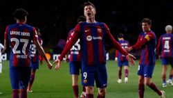 Barcelona Beat Napoli To Reach Champions League Quarter Finals