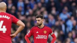 Manchester United Bruno Fernandes Admits Derby Loss Makes It Hard To Reach Top Four
