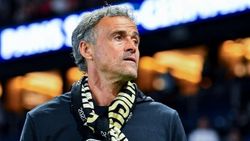 Psg Warming Up For Coupe De France Final