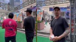 Dale Steyn On New York Streets Gaming Zone Staff Teaches Bowling Nuances Twitter Laughs