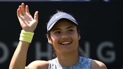 Emma Raducanu Breezes Into Second Round At Eastbourne