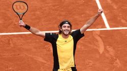 Stefanos Tsitsipas Sets Up Carlos Alcaraz Clash French Open