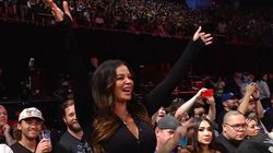 Wwe Raw Legends Appear Championship Match Set For Next Week