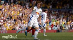 Aaronson Scores Last Minute Equaliser Leeds Portsmouth Draw 