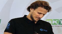 Former Manchester United Striker Diego Forlan Set To Make Tennis Debut To Participate In Atp Tour