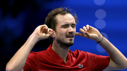 Atp Finals Daniil Medvedev Blocks Out The Noise To Down Alex De Minaur