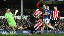 Everton Brentford Draw Norgaard Red Card 