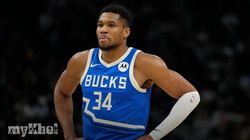 Giannis Antetokounmpo Contributes Bucks Victory 