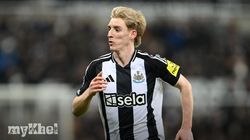 Gordon Happy At Newcastle United Amid Transfer Rumours 