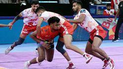 Pkl 2024 Rohits Late Defensive Heroics Help Gujarat Giants Edge U Mumba In Thriller