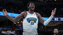 Jackson Late Free Throws Help Grizzlies Cool Rockets 