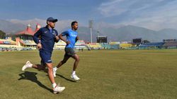 Hardik Pandya Replicating Ms Dhoni Finisher 50 Over Cricket 