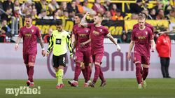 Borussia Dortmund 0 1 Augsburg Bundesliga Defeat 