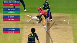 Gt Vs Pbks Fans Slam Glenn Maxwell After Most Ducks Record But Drs Blunder Costs Aussie