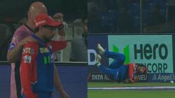 Ipl 2025 Kuldeep Yadav Injures Shoulder In Brave Dive Walks Off Field In Pain During Dc Vs Rr Clas