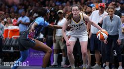 Wnba Clarks Three Pointer Streak Ends In Fevers Win 