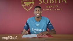 Arsenal Signs Cristhian Mosquera From Valencia 