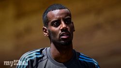 Isak Must Earn Right Return Newcastle Training 