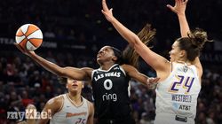 Jackie Young Scores 21 Points Acces Beat Mercury Wnba Finals 