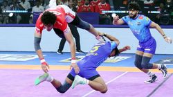 Pkl 2025 Rakesh Spoils Devank S Heroics In Gujarat Giants Win Over Bengal Warriorz