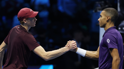 Atp Finals Jannik Sinner Overcomes Injured Felix Auger Aliassime In Turin Opener