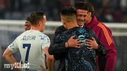 Chivu Encourages Martinez To Smile More 