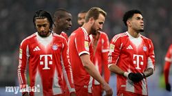 Bayern Munich Unbeaten Run Ends As Augsburg Win 2 1 