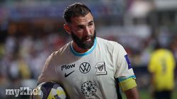 Benzema Hat Trick Guides Al Ittihad To 4 0 Win Over Al Kholood 