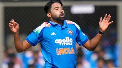 Fact Check Did Mohammed Siraj Perform Namaz On Ground With Rohit Sharma Virat Kohli Clicking Photo