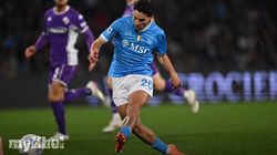 Napoli Beat Fiorentina 2 1 Move Third Serie A 