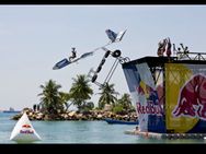 ಬೆಂಗಳೂರಿನಲ್ಲಿ ರೆಡ್‍ಬುಲ್ 'ಹಾರುವ' ಮೋಜಿನ ಕ್ರೀಡೆ