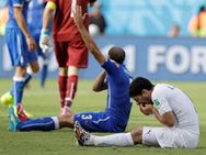 ನಿಷೇಧಿತ ಫುಟ್ಬಾಲ್ ಪಟು ಸ್ವಾರೆಜ್ ಗೆ ಭರ್ಜರಿ ಸ್ವಾಗತ